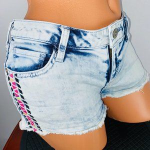 Arizona Light Wash Embroidered Tribal Jean Shorts